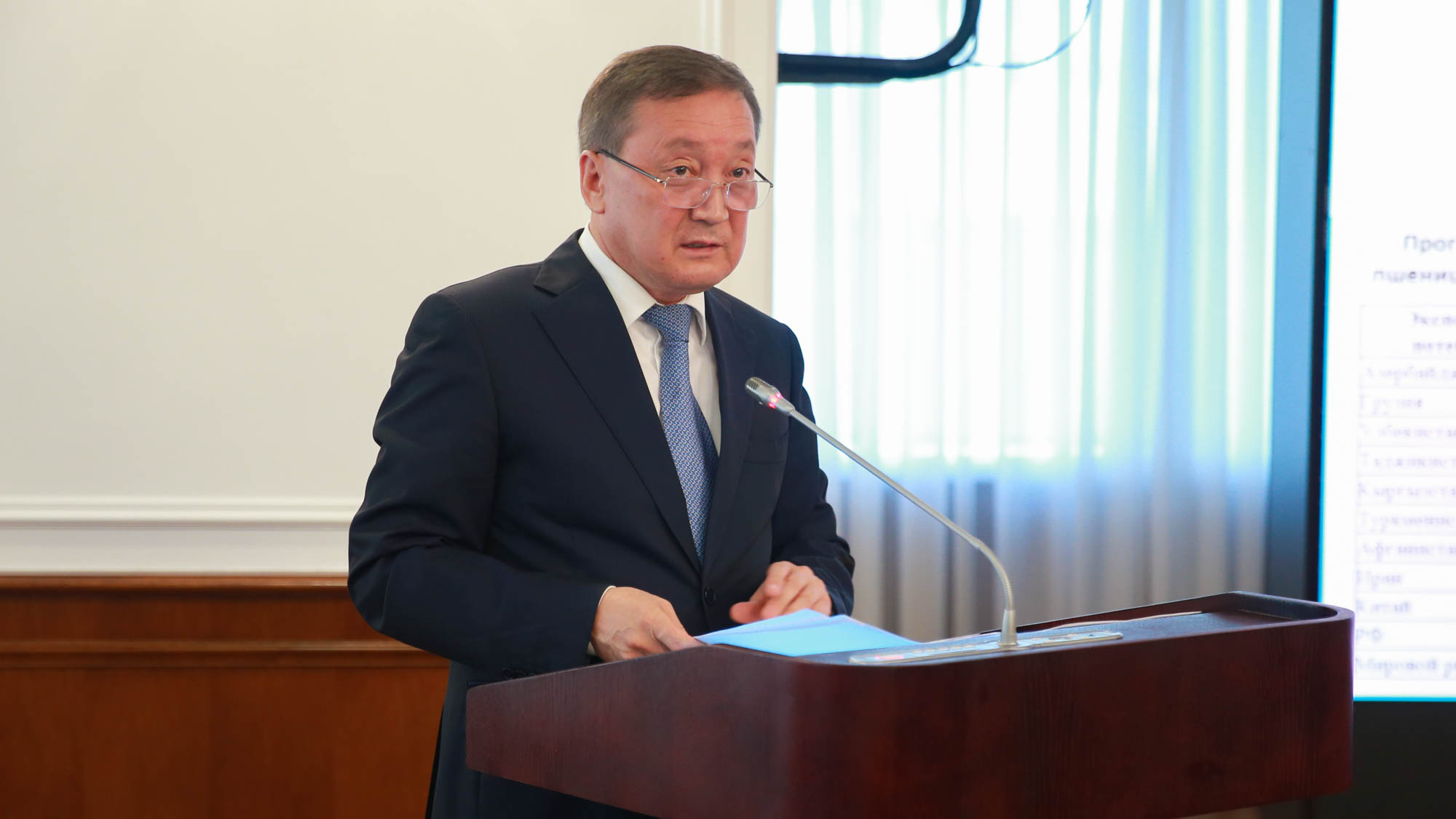 omarov.jpg