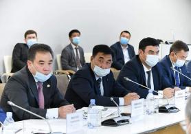 Түркістанда  үлгі етерлік тірліктер көп