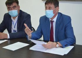Уәкіл мемлекеттік қызметкерлермен пікір алмасты