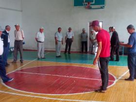 Созақта қариялар асық ойнады