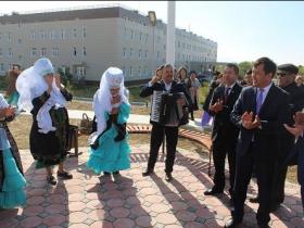 Депутат, халқыңа адал, жауыңа қатал бол